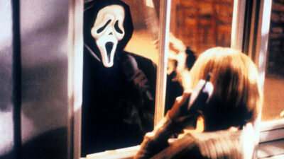 Vřískot - Městečko Woodsboro se stane svědkem krvavého řádění maskovaného vraha, aneb Craven se snaží znovu nakopnout slasher!