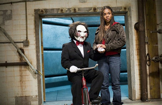 Scary Movie 4: Invaze mimozemšťanů a humor v terminálním stavu CD4