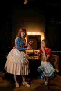 Jenovefa Bokova a Denisa Baresova si zahraly v dile nazvanem Miluju te zdroj Mall.tv