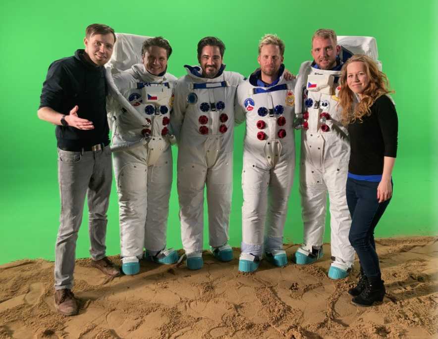 Astronauti a Michal Orsava s Michaelou Loveckou