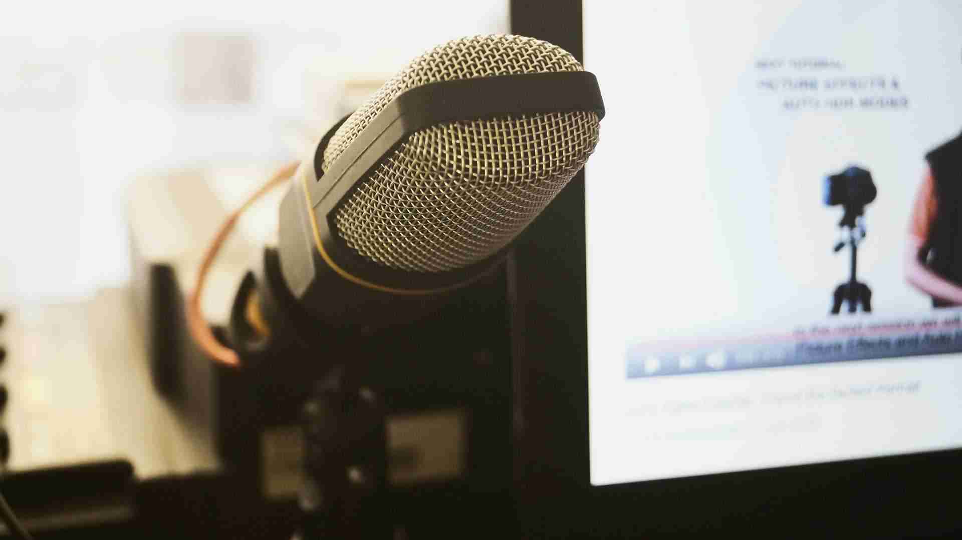 microphone 5040699 1920