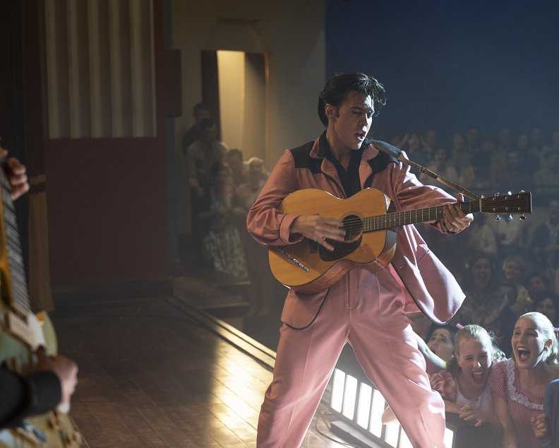 Photo © Warner Bros.