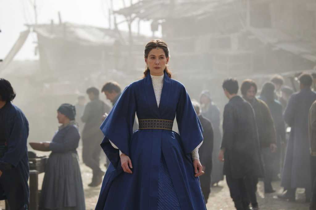 Rosamund Pike in season 2 of The Wheel of Time (2023). Photo: Jan Thijs/Prime Video