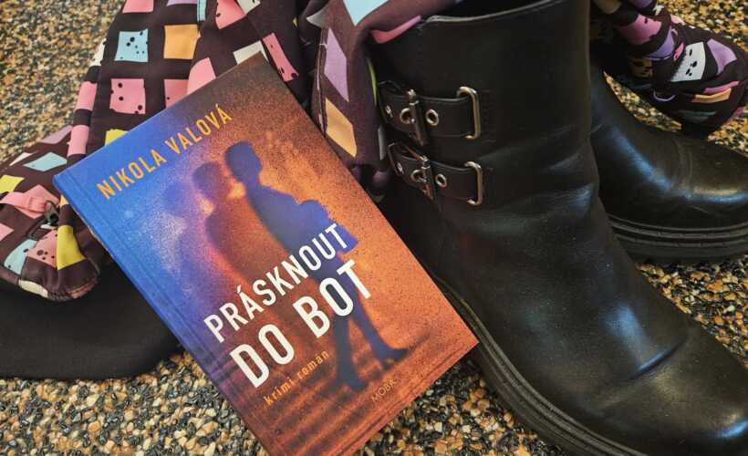 prásknout do