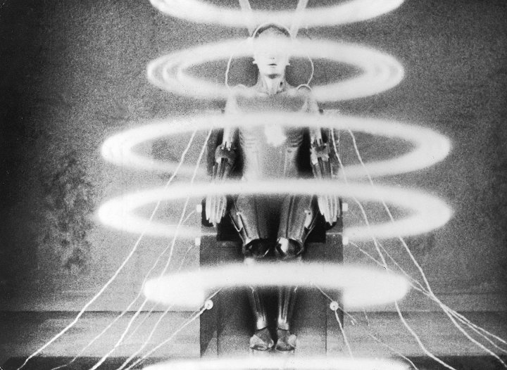 Photo © Universum Film A.G. (UFA)