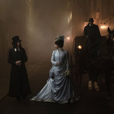 Režisér Luc Besson představuje vizuálně působivý a romantický film o Draculovi