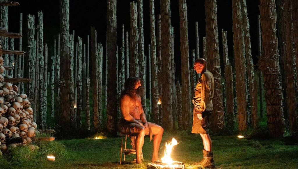 28 let poté: Chrám z kostí 28 let poté: Chrám z kostí