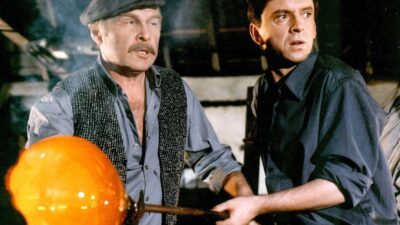 Příběh seriálu: Synové a dcery Jakuba skláře