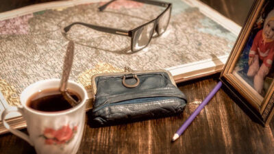 KNIHOMOLSKÉ OKÉNKO, aneb spisovatelé a básníci narozeni 16. března