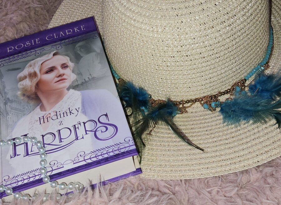 HRDINKY Z HARPERS harpers