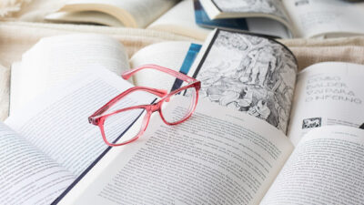 KNIHOMOLSKÉ OKÉNKO, aneb spisovatelé a básníci narozeni 1. dubna