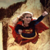 Supergirl: Naivní hrdinka v barevném světě S