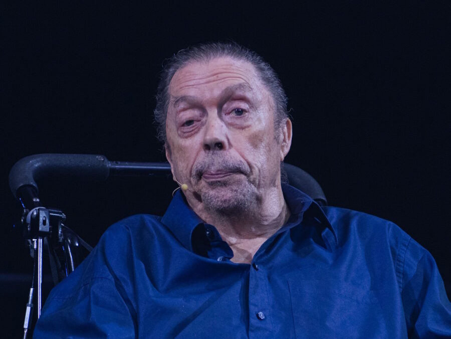 Tim Curry: Legendární herec a zpěvák s bohatou kariérou a kultovními rolemi Tim Curry Rocky Horror 50th