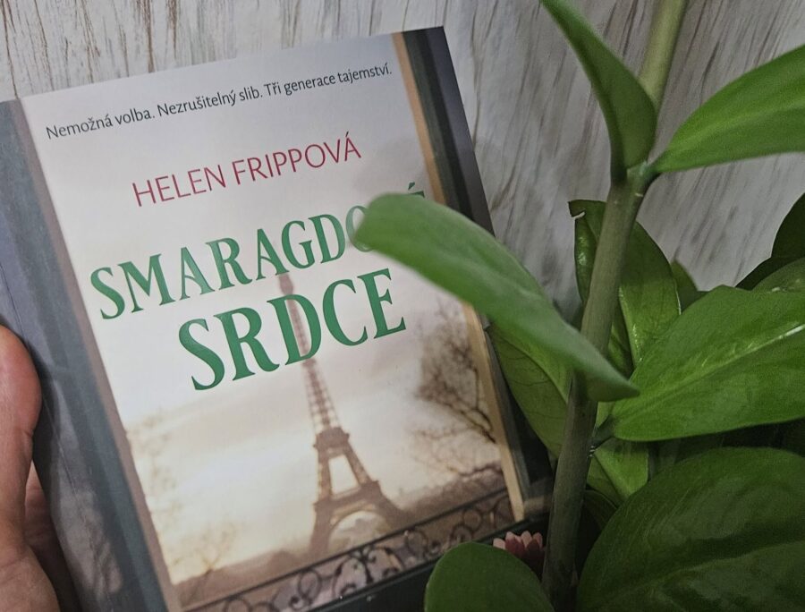 SMARAGDOVÉ SRDCE.... Nemožná volba. Nezrušitelný slib. Tři generace tajemství. ssrdce