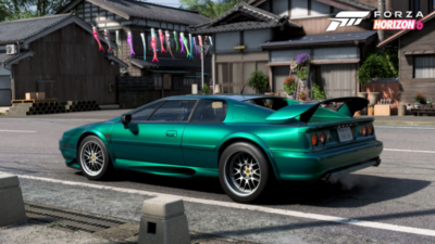 Oslava britské automobilové tradice končí s Lotus Esprit V8